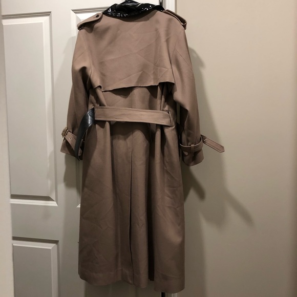 TOGA Trench Coat - Picture 5 of 8
